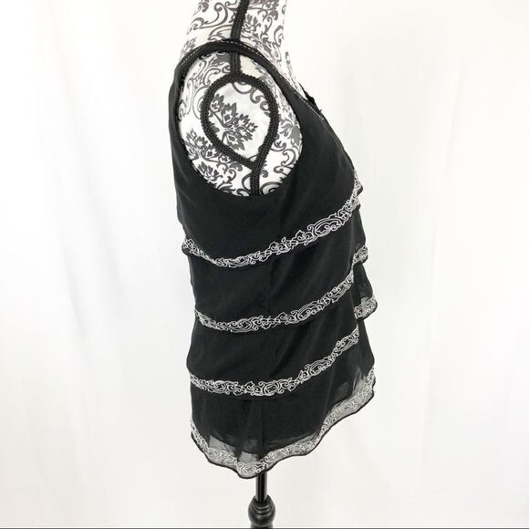 White House Black Market Tiered Embroidered Top - Picture 4 of 7